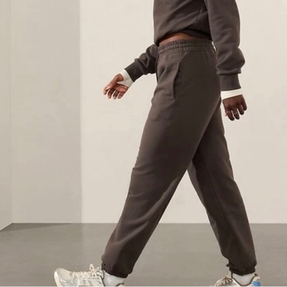 Athleta XL Extra Large Easy Fleece Mid Rise Jogger Truffle Brown NWT! 575914